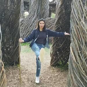 Meet your Posher, Daniella